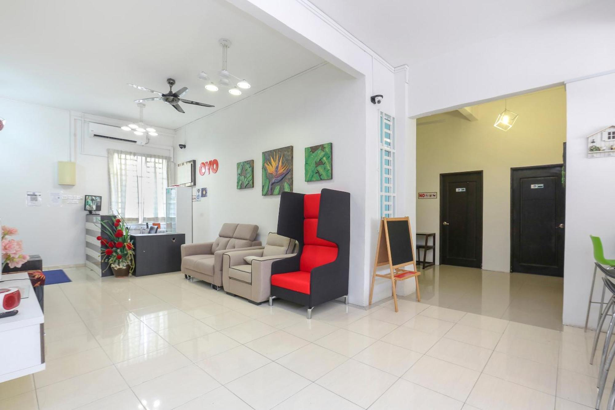 OYO 90132 Come Inn Premium Kuala Terengganu Exterior foto