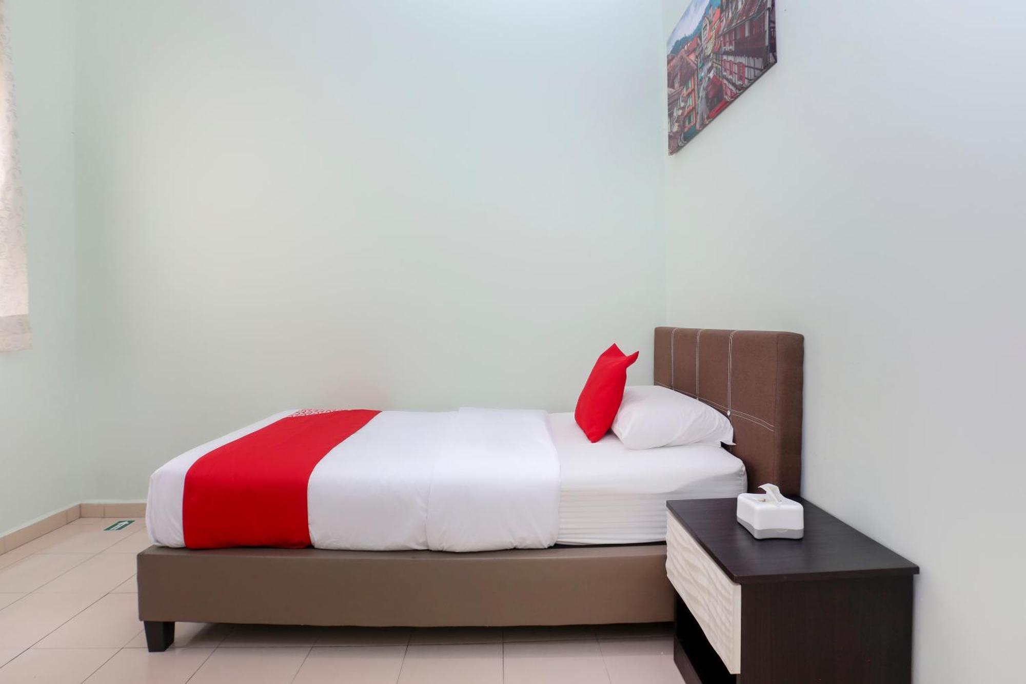 OYO 90132 Come Inn Premium Kuala Terengganu Exterior foto