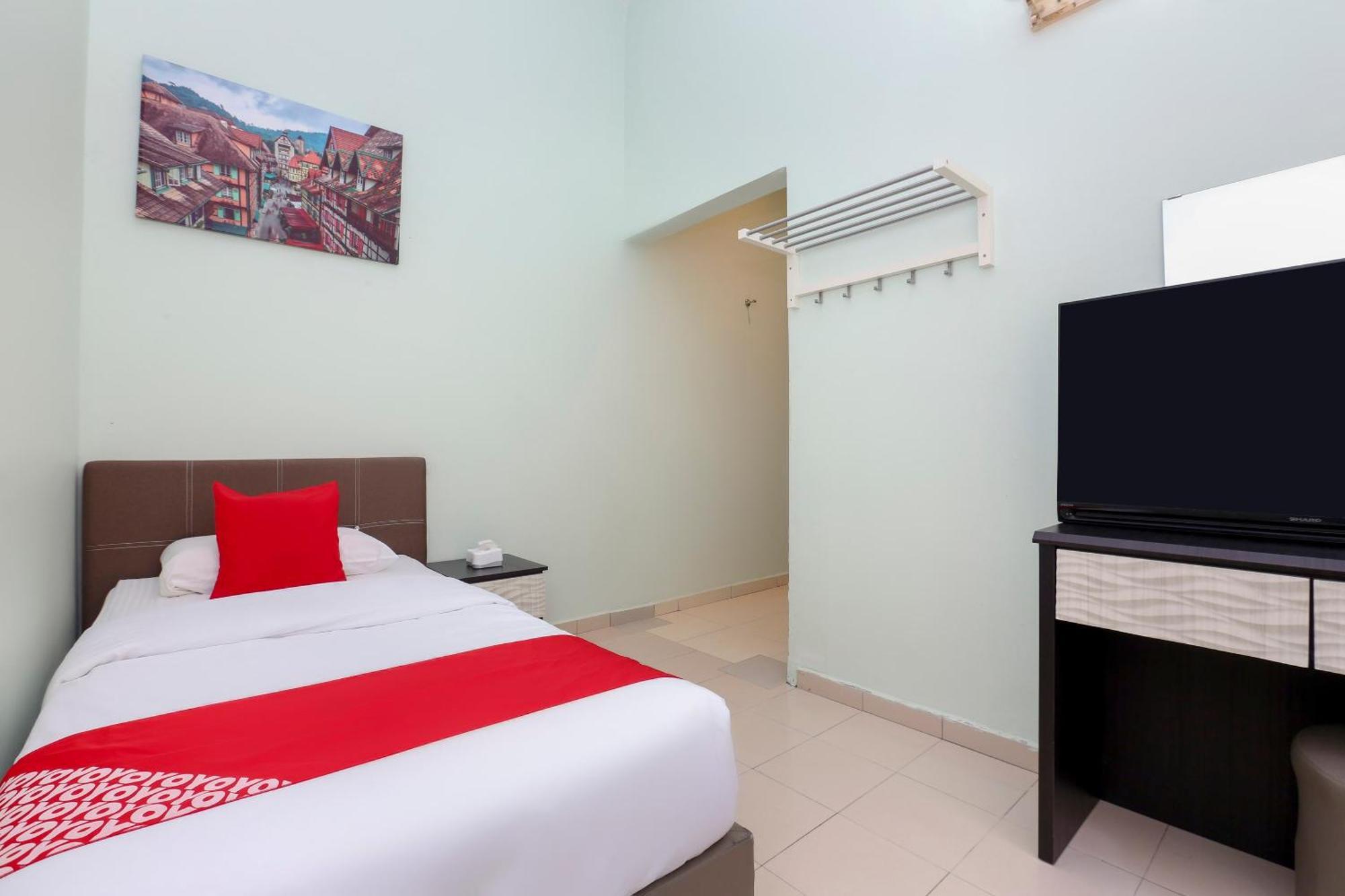 OYO 90132 Come Inn Premium Kuala Terengganu Exterior foto