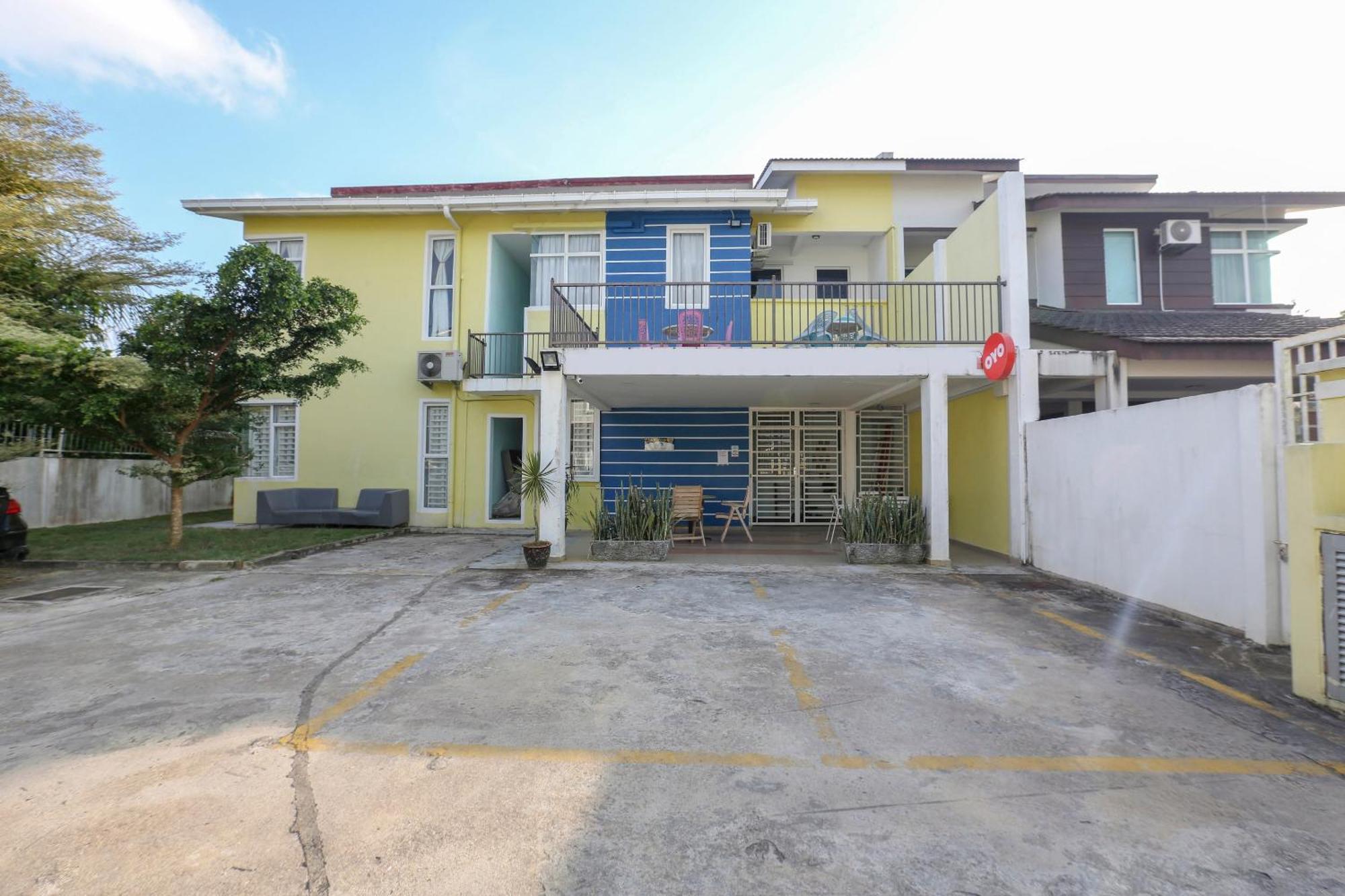 OYO 90132 Come Inn Premium Kuala Terengganu Exterior foto